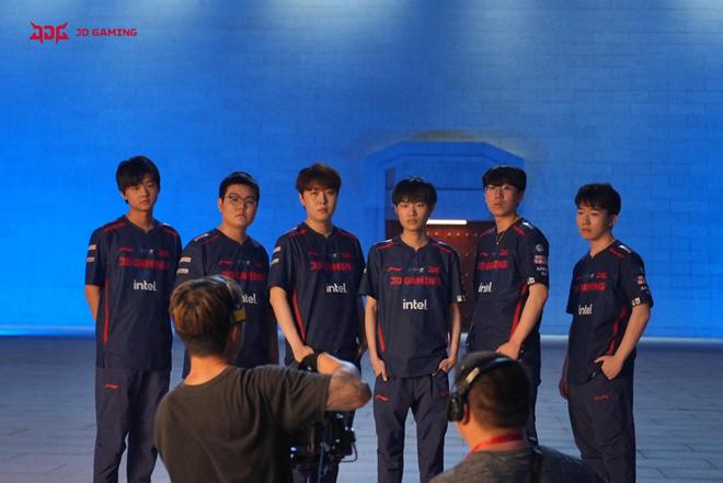 仅是各国青 仅是各国青