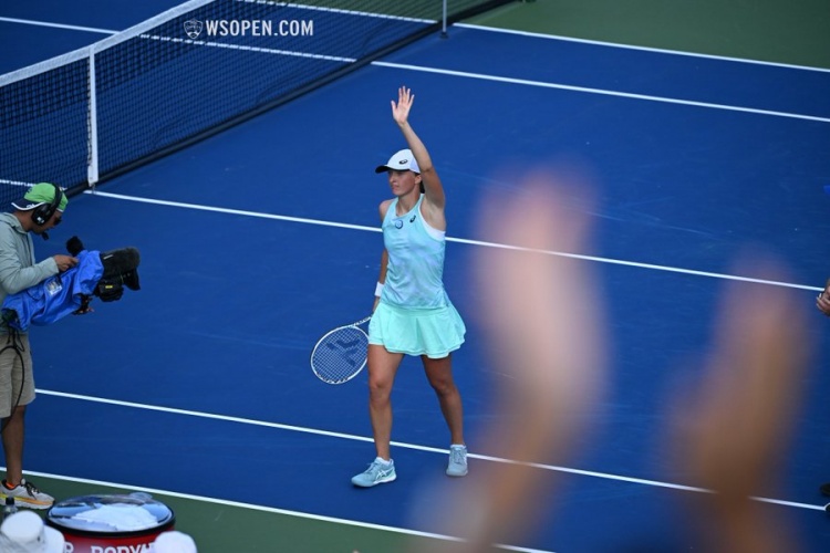 育管理者和 育管理者和