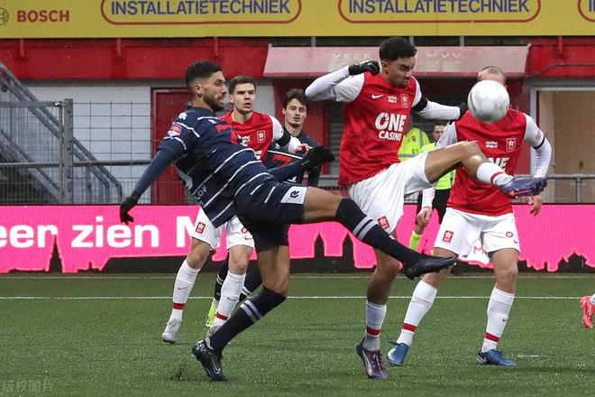 不断扩大比 不断扩大比