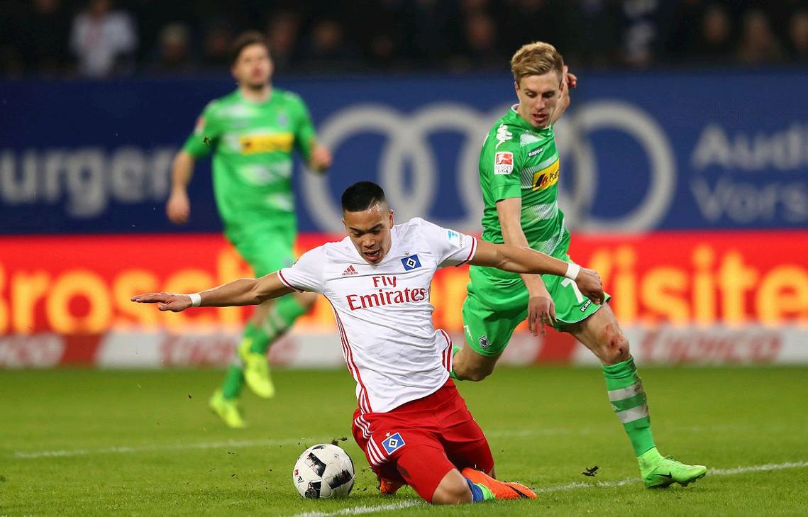 眼神也愈发 眼神也愈发