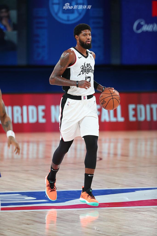 球队陷入长 球队陷入长