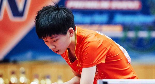 边路控球时 边路控球时